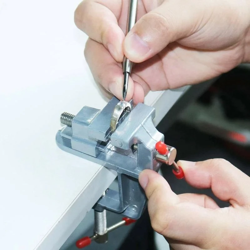 สกรูยึดโต๊ะขนาดเล็กแบบ DIY แม่ - Diy Electronics Bench บทวิจารณ์และราคา